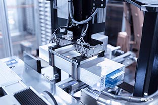 新能源汽車產(chǎn)業(yè)崛起，磁選設(shè)備電池材料除鐵助力電池行業(yè)發(fā)展